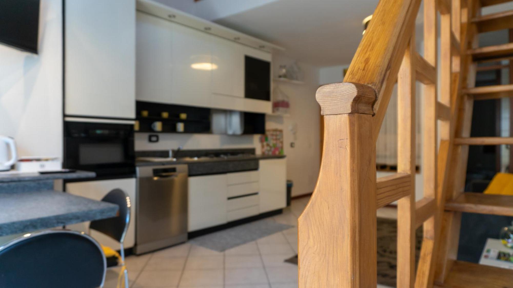 Апартаменты Ol Vege Casa In Centro Storico Сканцорошате Экстерьер фото